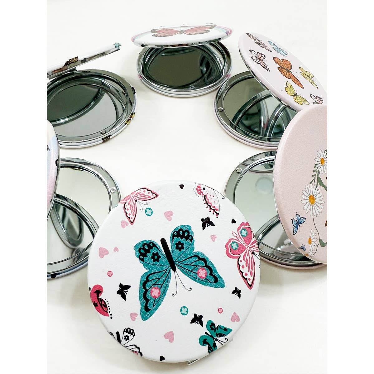 MIX COLOR Butterfly Double Sided Circle Cosmetic Mirror for wholesale on Faire5