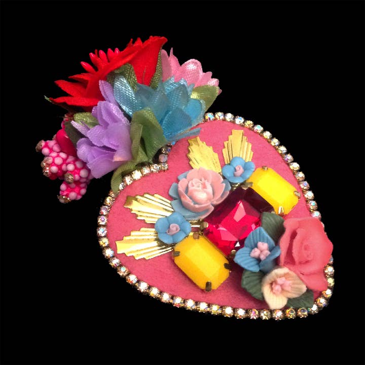 ExVoto broche - eksklusivt håndlavet smykke for engroshandel hos Mouchkine Jewelry