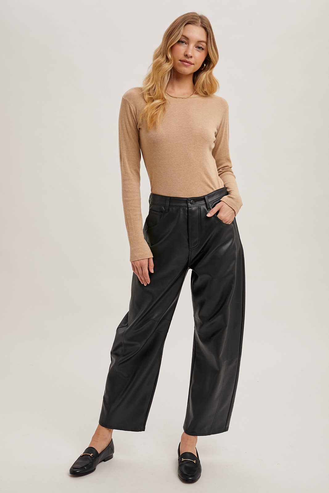 Bluivy - Wholesale Pants - Women's - VEGAN LEATHER BARREL PANTS18