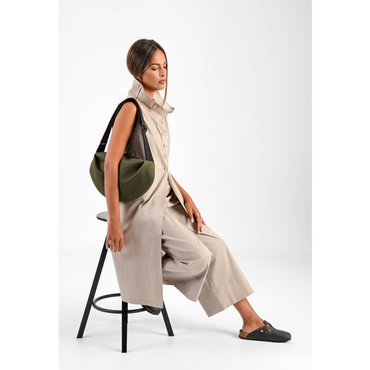 Bean Bag Umhängetasche mit weicher, runder Form und verstellbarem Schulterriemen für den Großhandel von IN-ZU