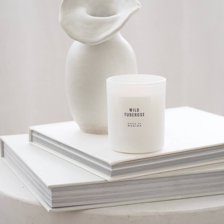 Candela Piccola di Tuberosa Selvatica 4 oz per la vendita all'ingrosso da parte di House of Mahina (formerly Makana)