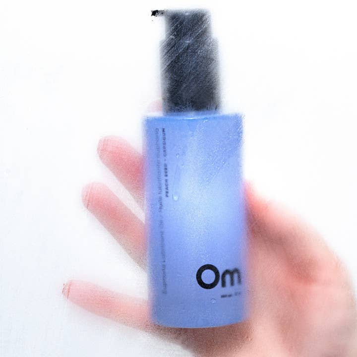 Om Organics Skincare - Wholesale Personal Lubricant - Peach Seed + Capsicum Euphoria Lubricant Oil3
