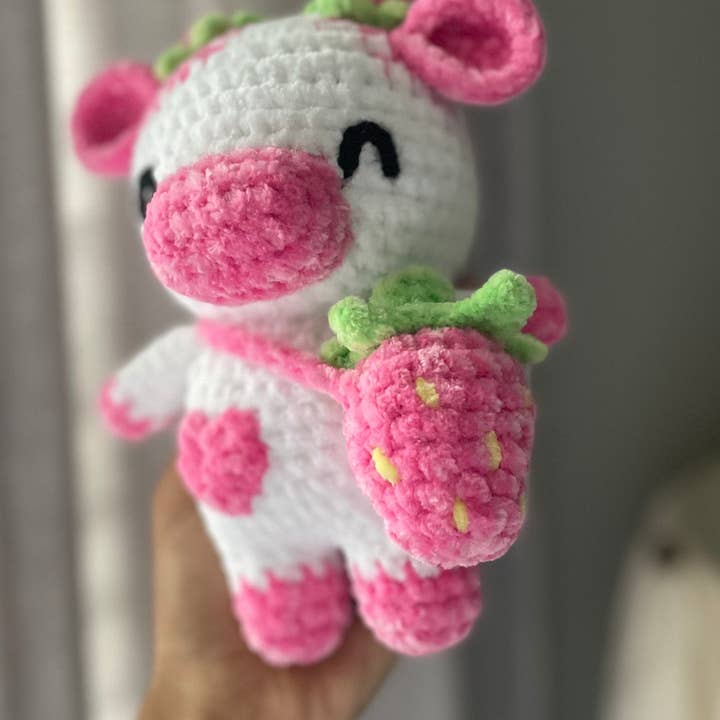 Anh2 LTD - Wholesale Stuffed/Plush Toy - Kids & Baby - Cute Crochet Mini Strawberry Cow Plushie, Stuffed Animal Toy