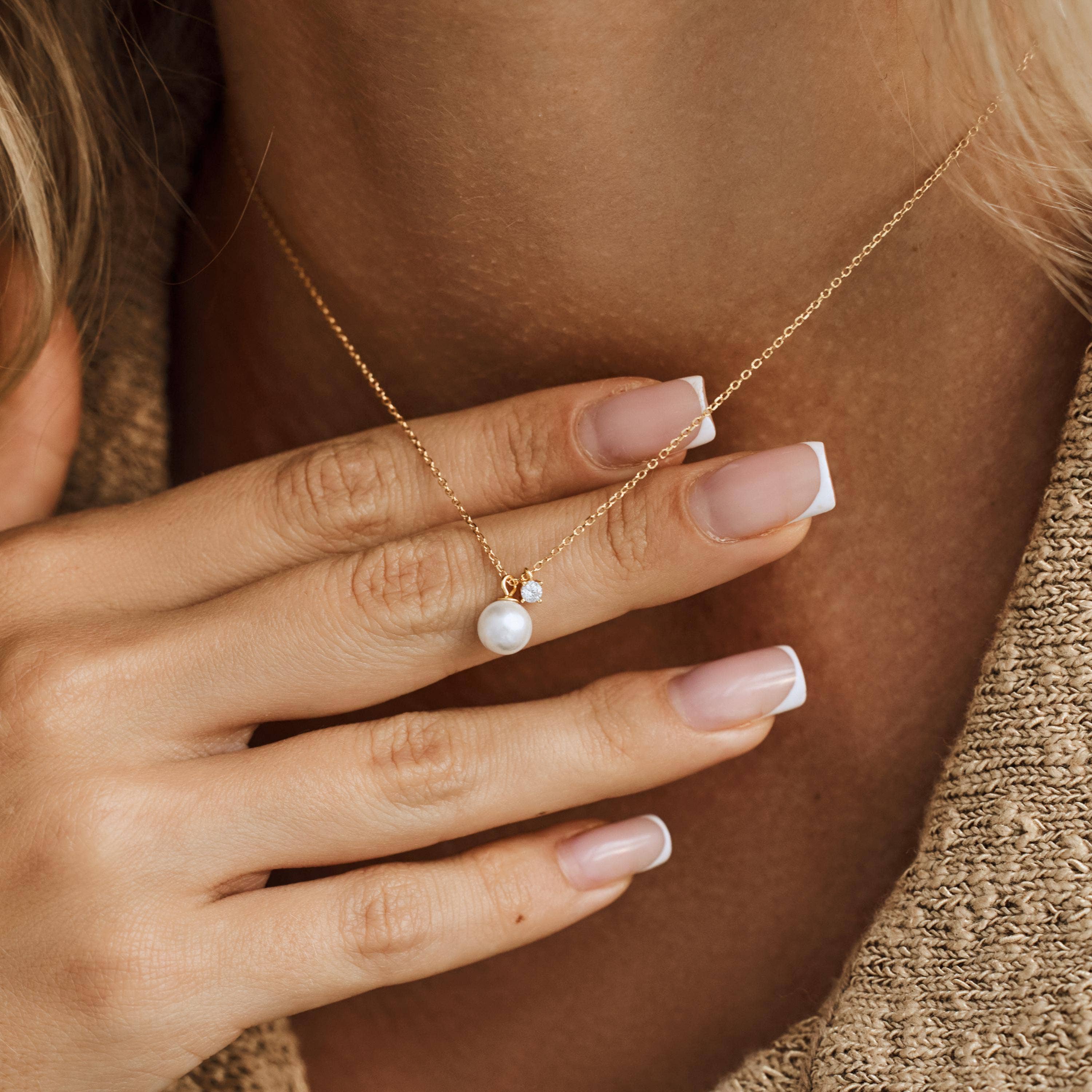 paperln - Wholesale Pendant/Charm Necklace - Sterling Silver Pearl & Zirconia Pendant Necklace4