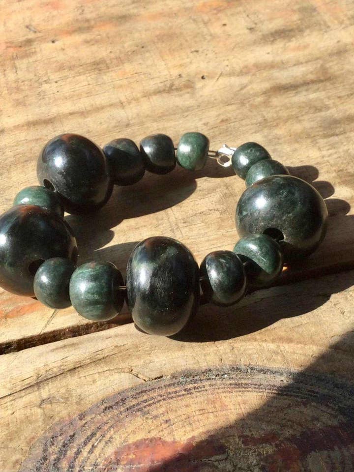 Guatemalan jade beads style - serpentine stone Bracelet - Mayan jewelry - Pre-Hispanic culture for wholesale by OllinMexica