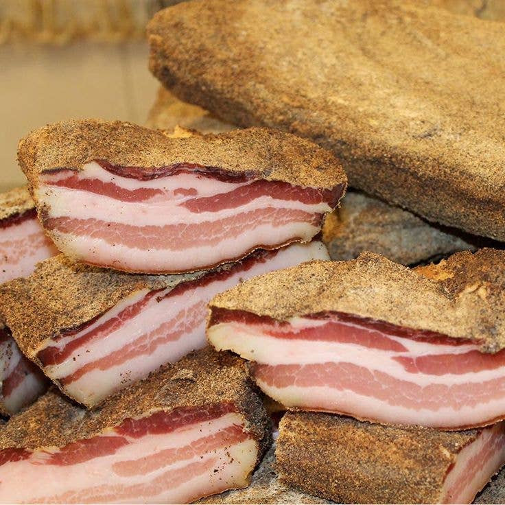 I sapori di una volta s.r.l.s - Wholesale Salami - Tesa Bacon2