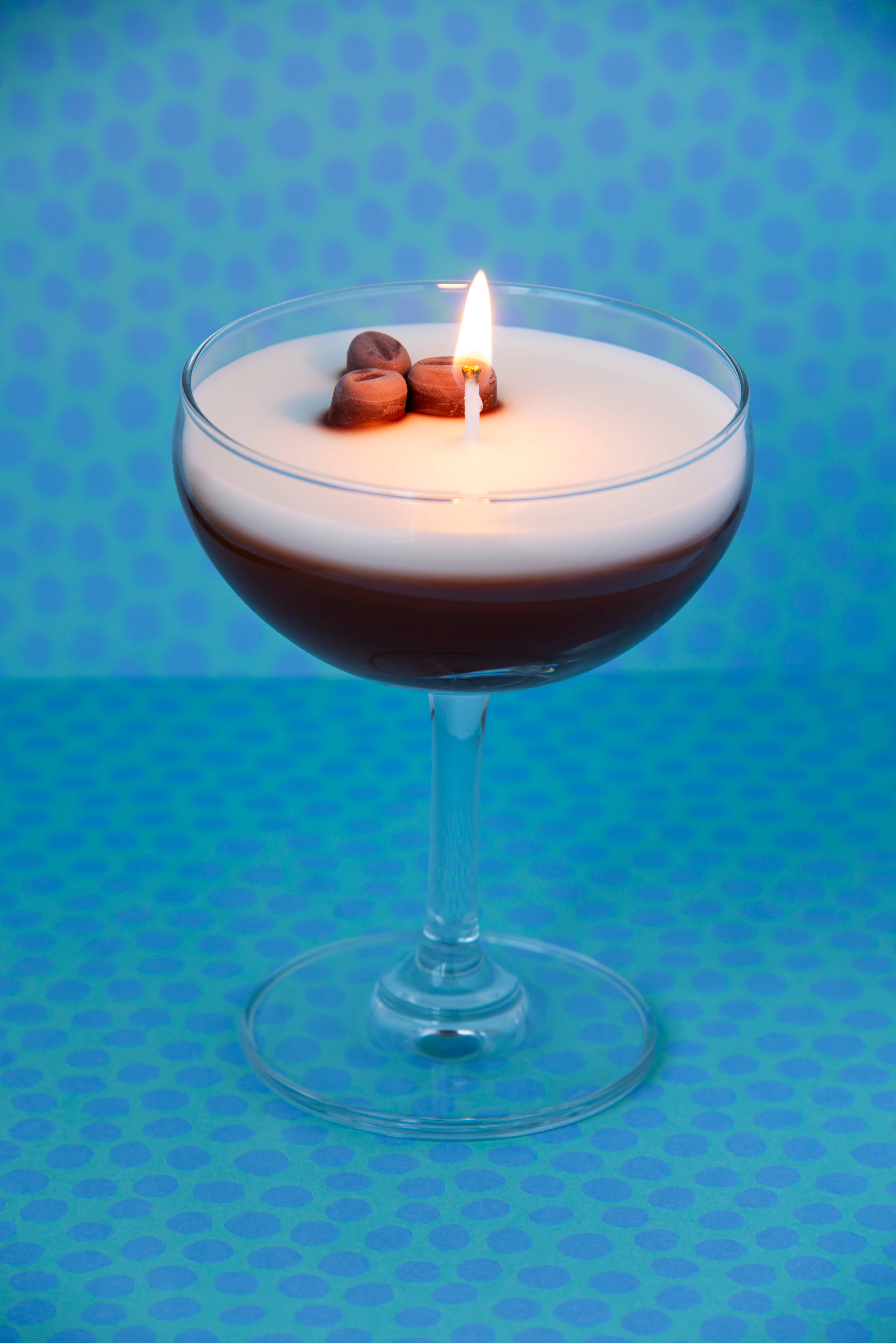 Candle Lume – wholesale Novelty candle – Espresso Martini Candle - Coupe Glass2