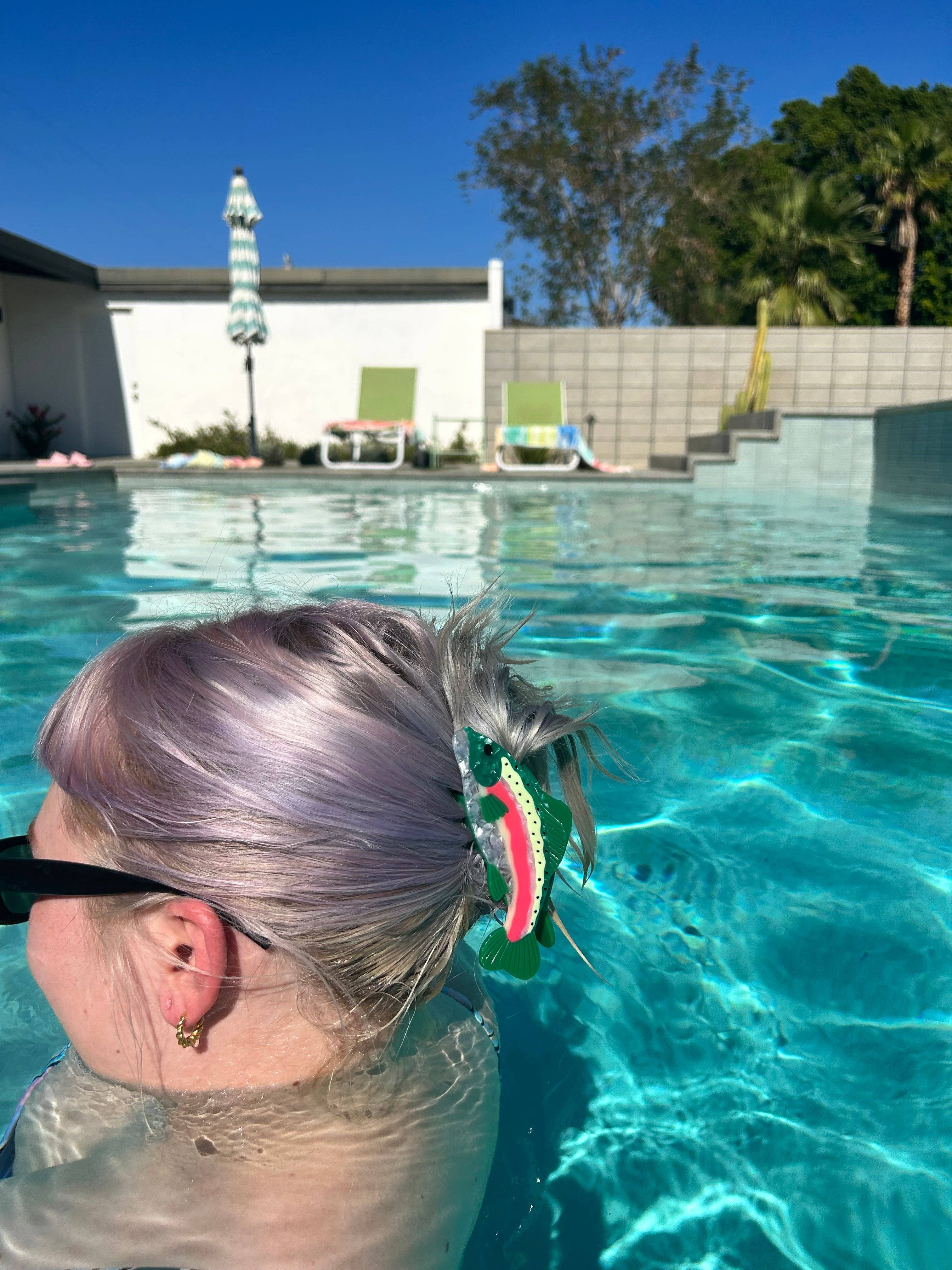 The Peach Fuzz - Wholesale Hair Accessories Set - Women's - Rainbow Trout Hair Claw10