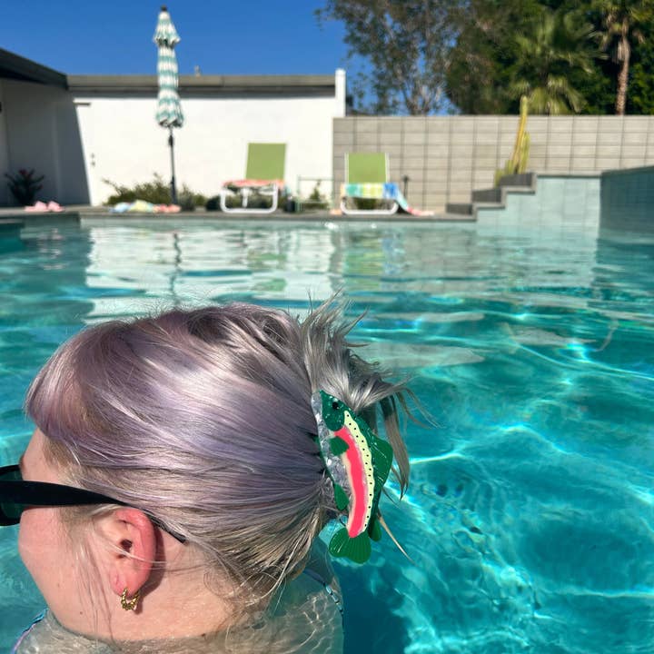 The Peach Fuzz - Wholesale Hair Accessories Set - Women's - Rainbow Trout Hair Claw10