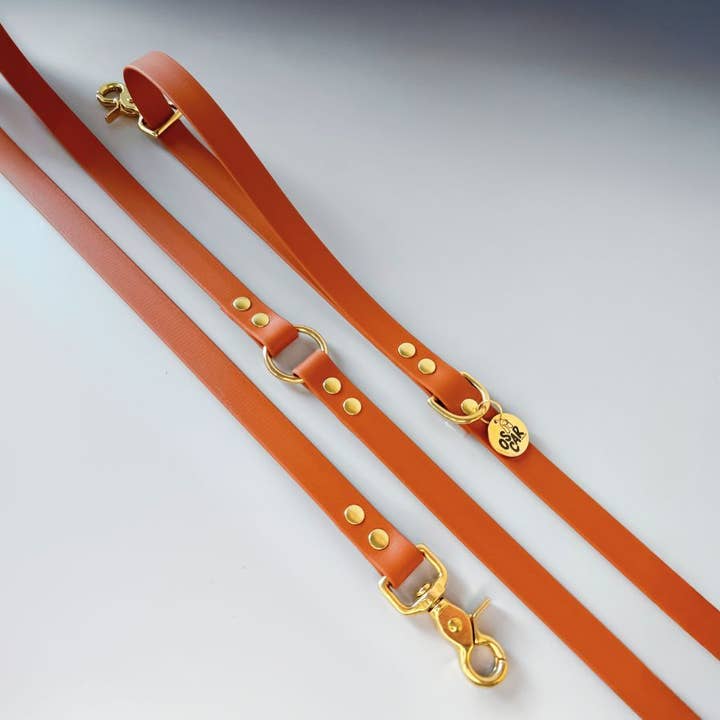 Waterproof orange Biothane dog leash for wholesale by Oscar & co