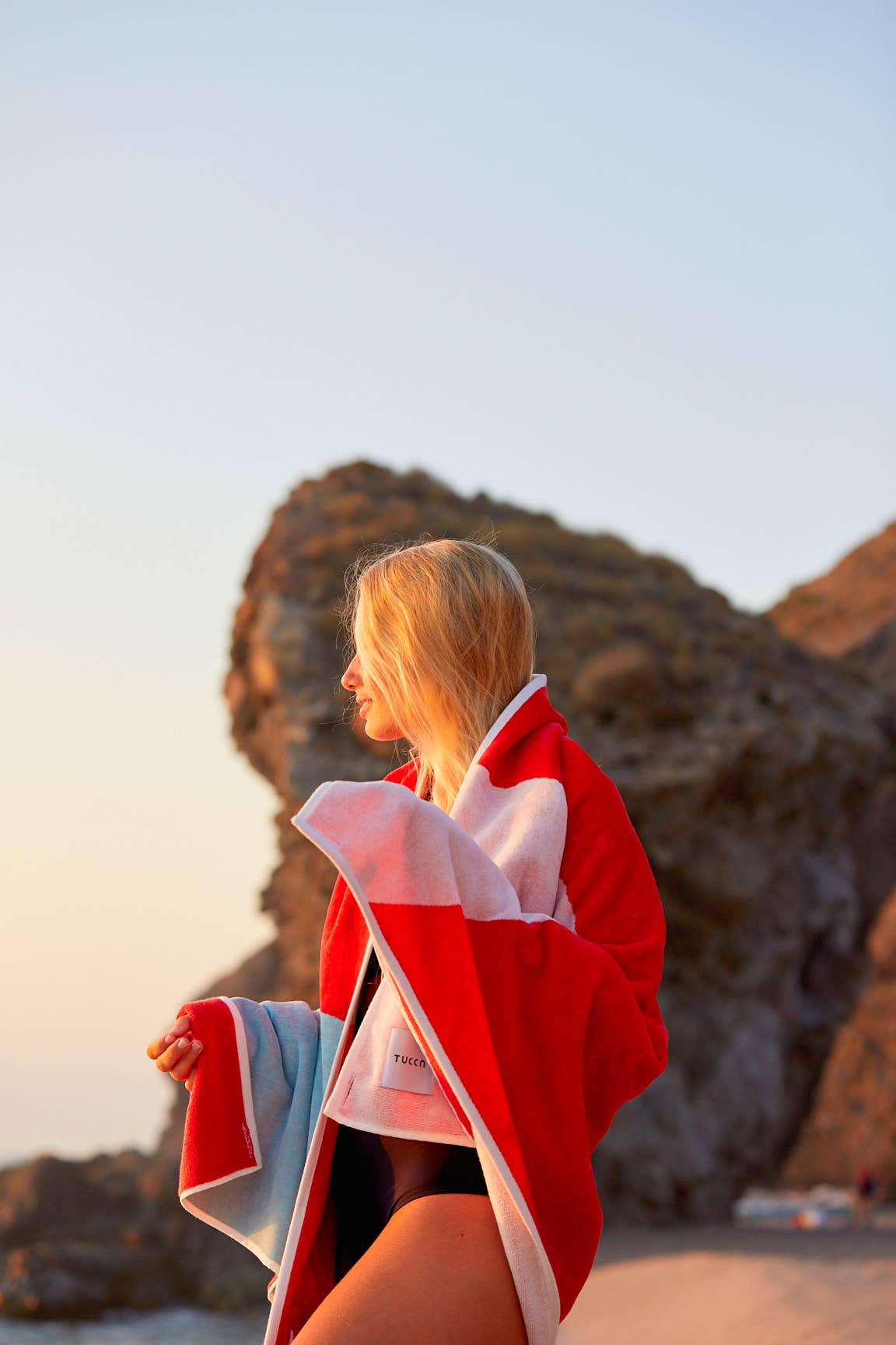 Tucca - Wholesale Beach Towel - Premium connectable beach towel - Organic cotton - Berry1