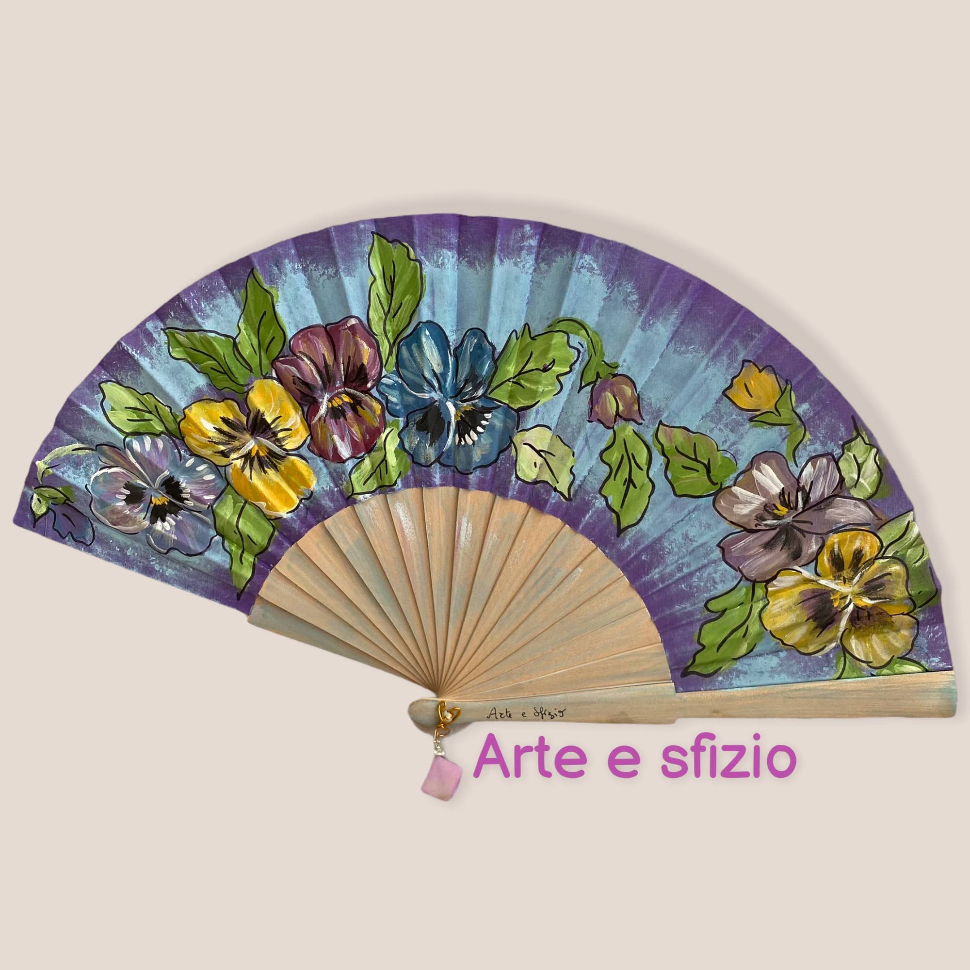 Arte e sfizio - Wholesale Handheld Folding Fan - Hand painted fans in fabric and wood24
