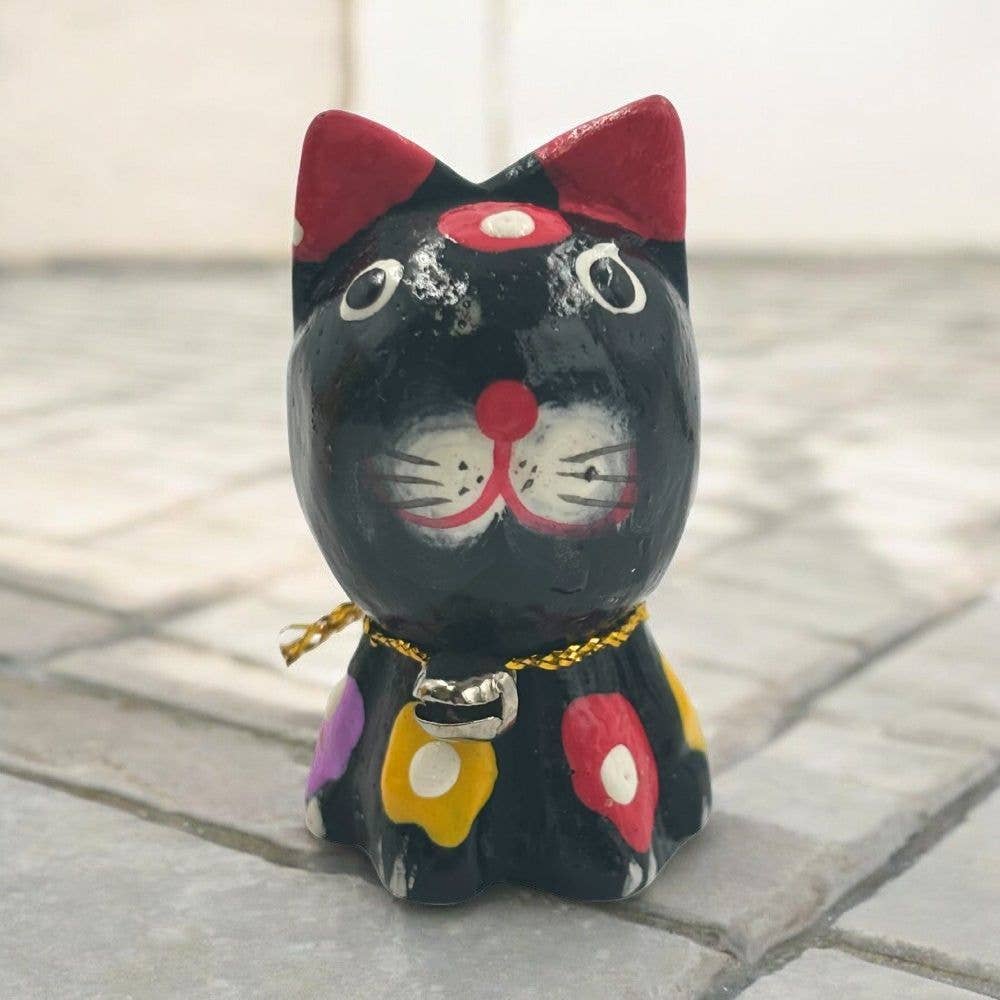 Earths Elements Wholesale - Vente Échantillon pour commerçant – décoration d'intérieur - Figurines de chat en bois, lot de 53