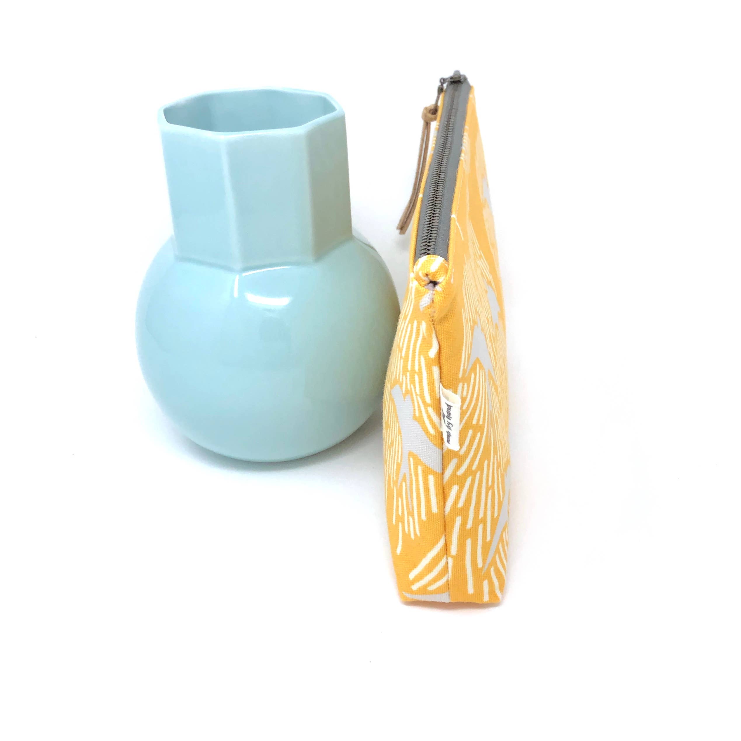 mmb by hand - Vente Pochette – femme - Pochette zippée mince bio Gold Whitehaven1