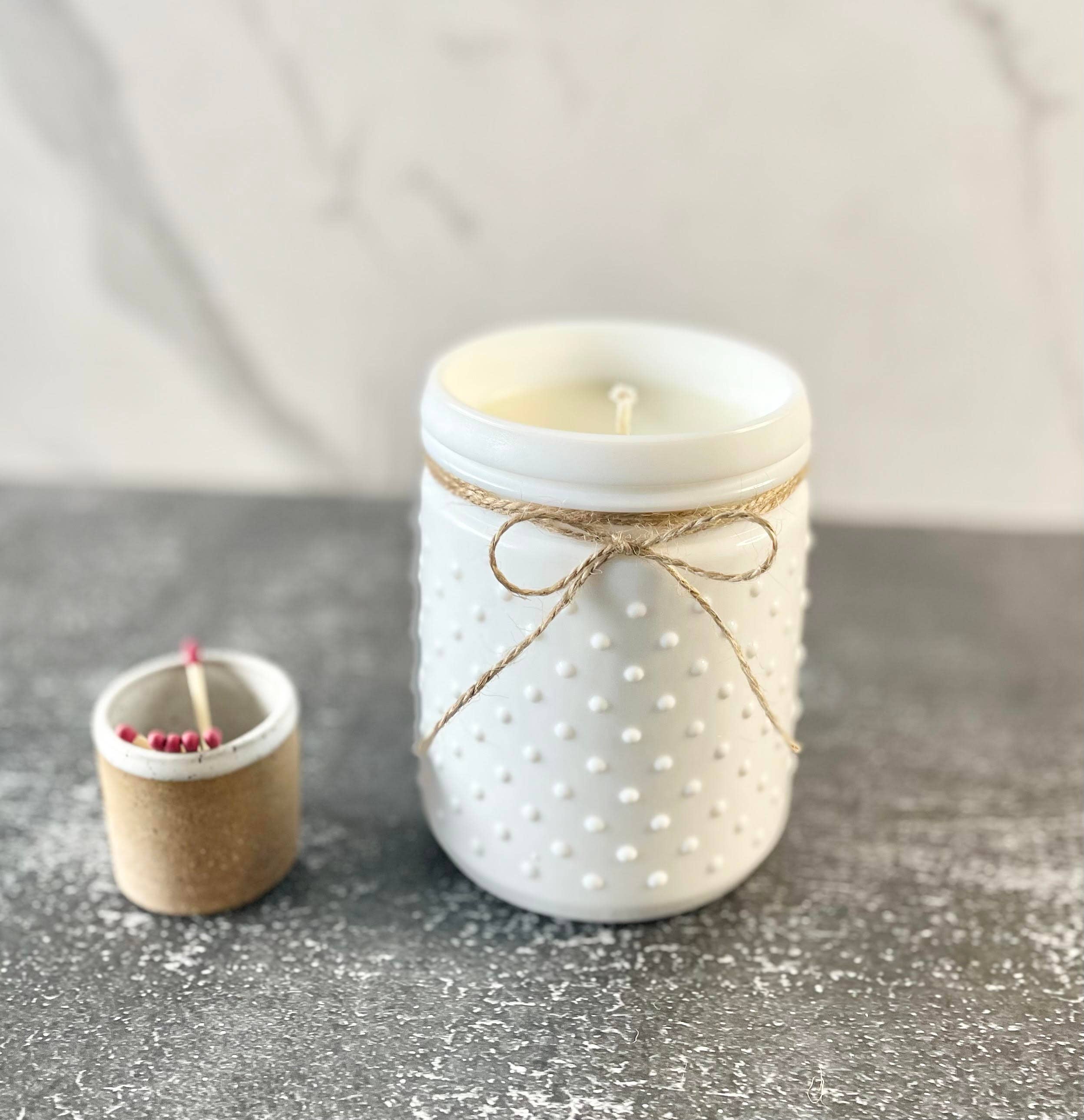 Montana Farmhouse Candles - Vente Bougie en bocal - Bocal à ongles, blanc, 24 onces3
