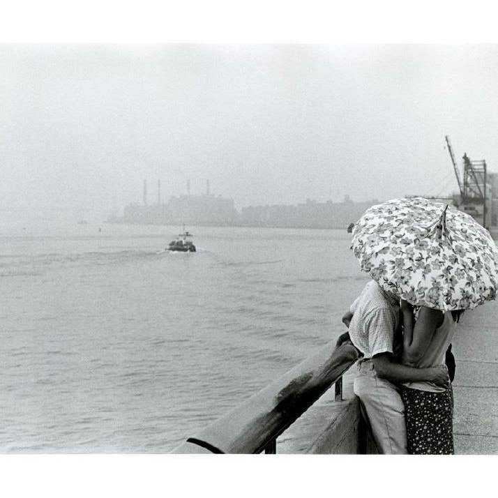 East River ,1968 para venta al por mayor de The Retrospect Group Collection