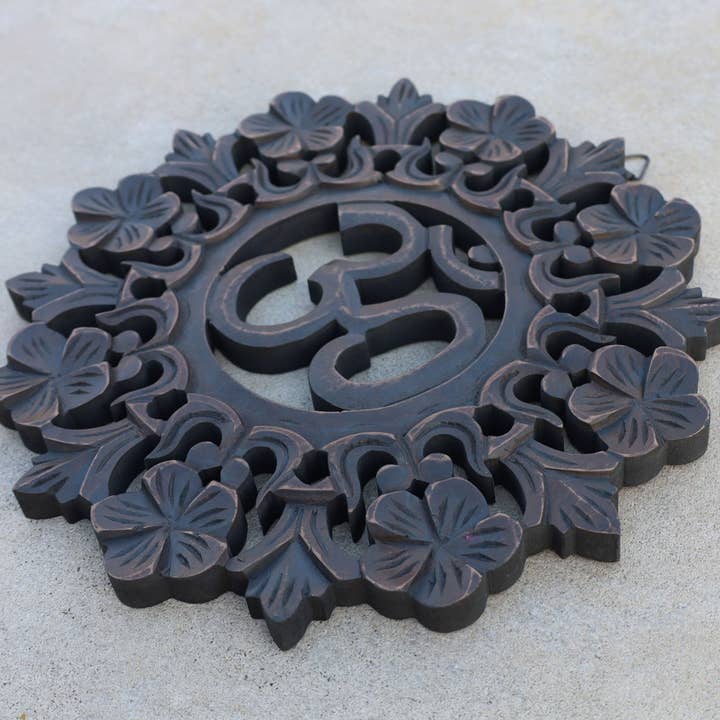 Lungta Imports – Großhandel 3D-Wandkunst – Handgefertigte hölzerne Om-Wand-Dekor-hängende Kunst3