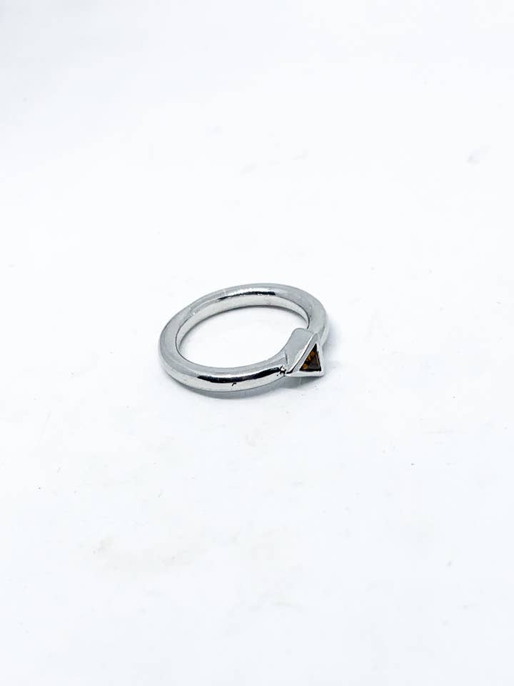 Garnet ring in sterling silver 925 for wholesale by Jewellery Just For You