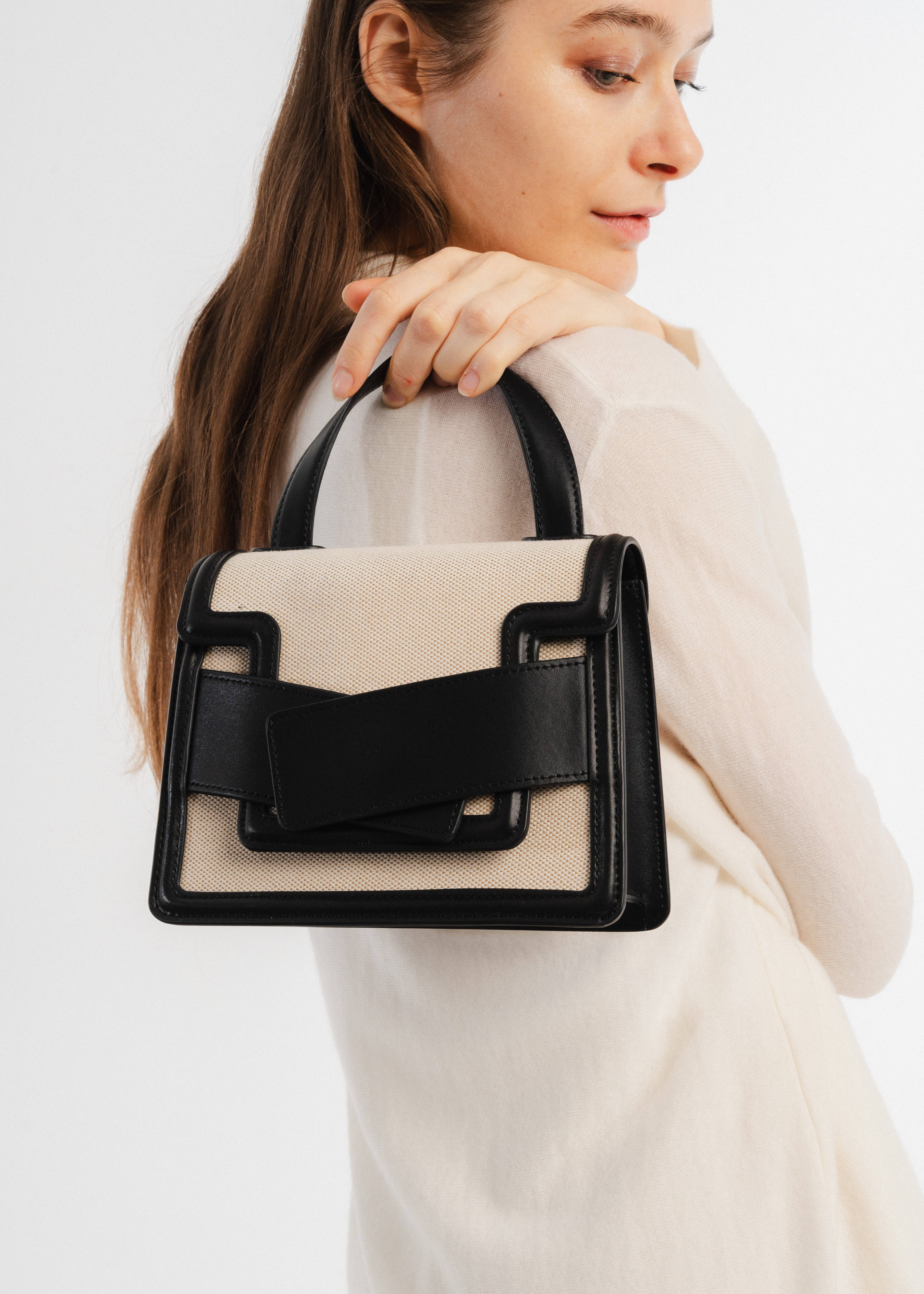 JULIA PARIS – Großhandel Messenger Bag – Damen – Canvas-Tasche mit Handgriff und Schulterriemen aus Leder0