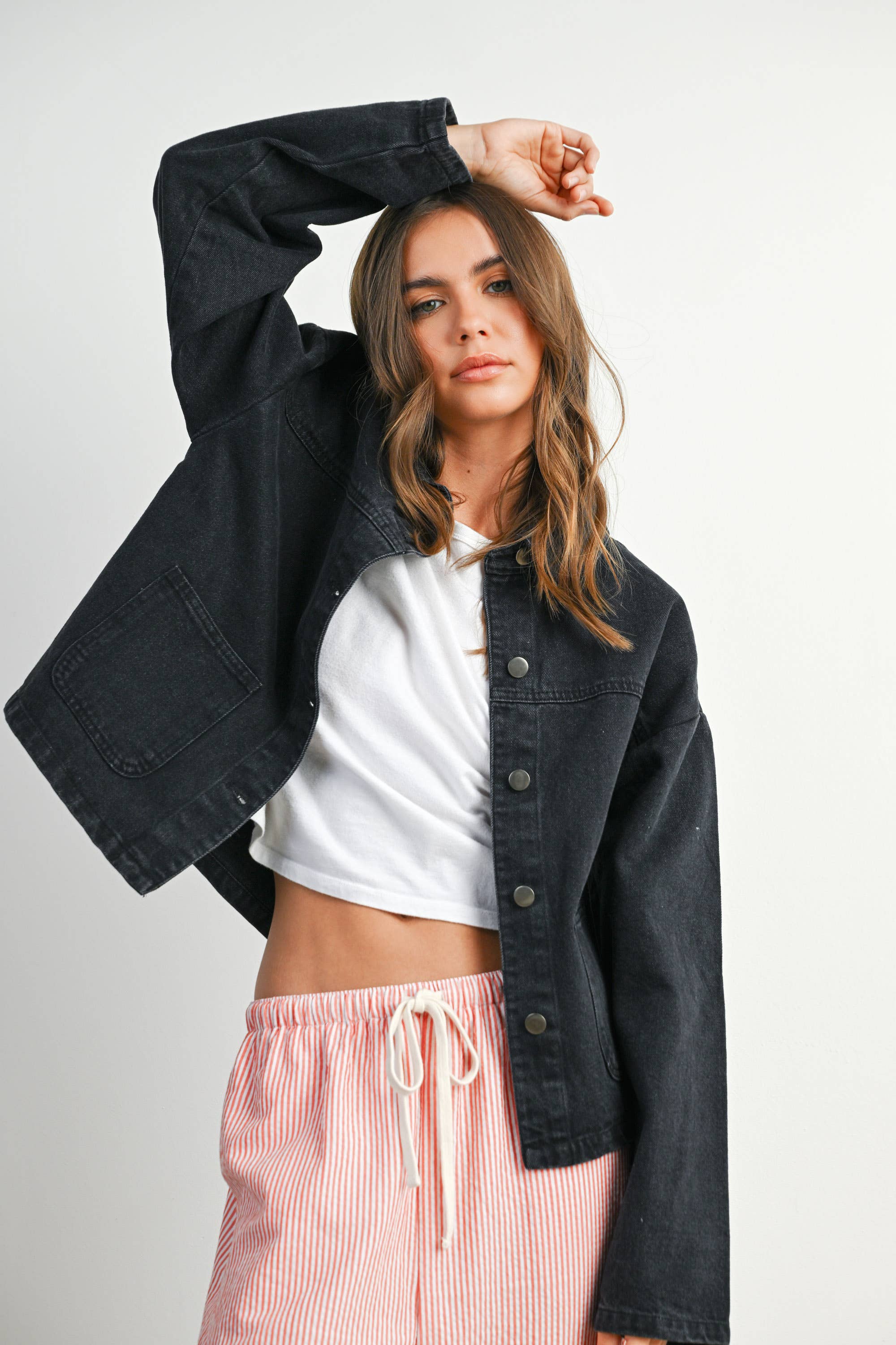 BUTTERMELON - Wholesale Denim Jacket - Women's - Button-Down Jacket with Shirt Collar and Pockets - BMJ782114