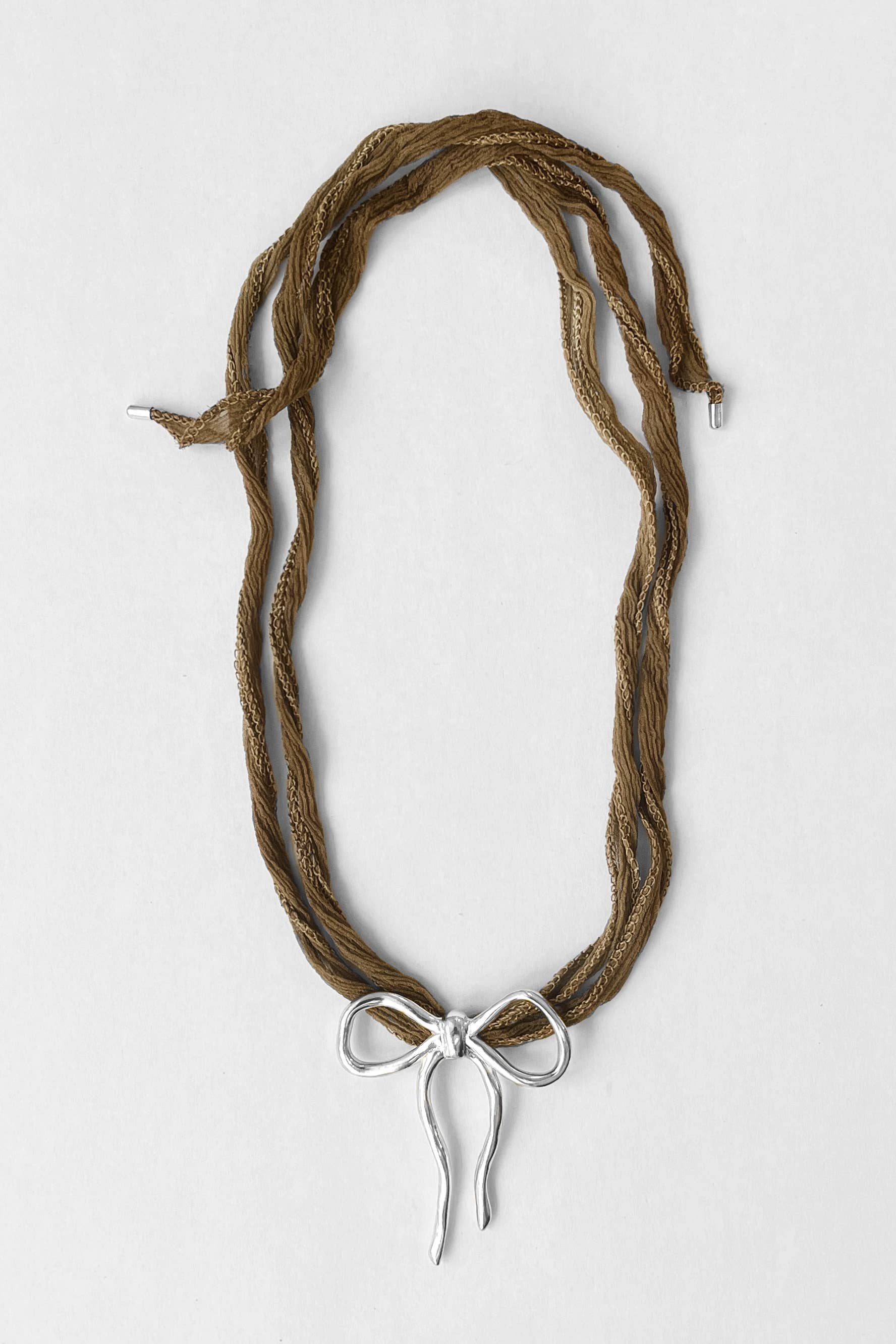 Kara Yoo – Colar pingente/pendente por atacado – Dorothy em Fairy Silk1