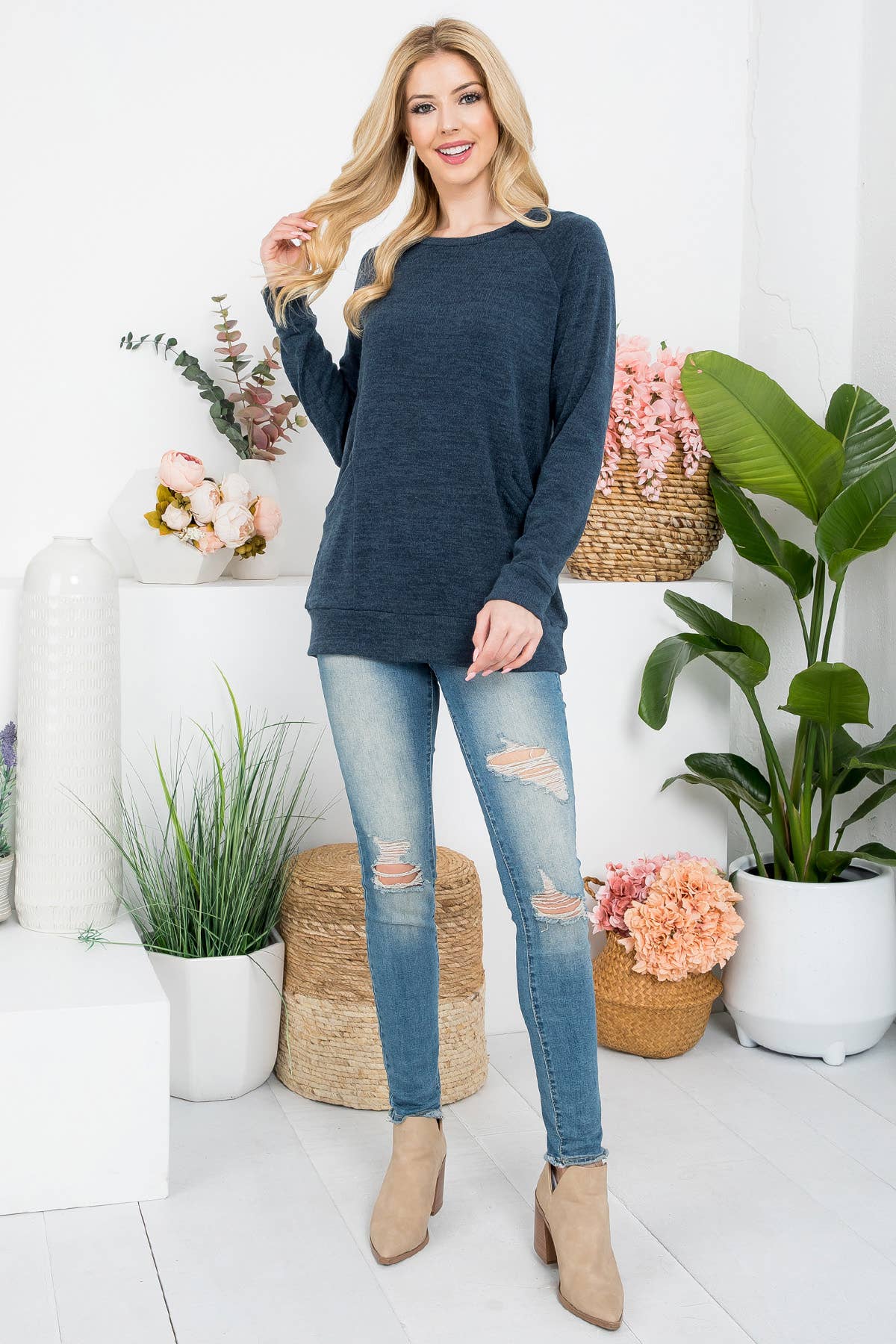 You & Me - Vente Haut en maille – femme - HAUT À MANCHES LONGUES EN TRICOT EN V YMT20078V48