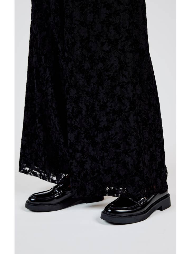 Sadie & Sage – Engroshandel Bukser - Dame – At Dusk Velvet Lace Bukser med brede ben: SORT14