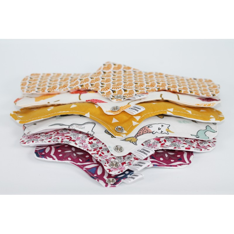 Green clothes - Wholesale Face & Body Wipes - Sanitary Napkin Starter Kit - 7 Piece Set3