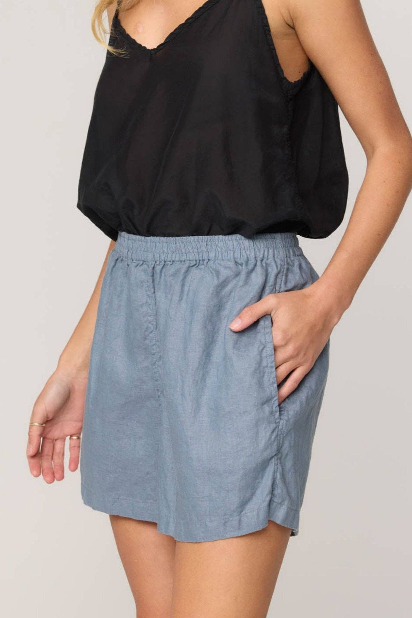 Primness - Wholesale Shorts - Women's - LAKESIDE SHORT - SILVER4