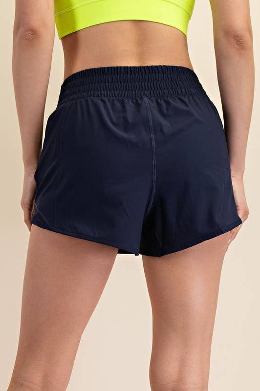 Sunday Morning - Vente Short de sport – femme - Shorts à taille smockée avec empiècement en mesh sur les côtés26