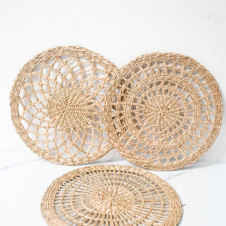 7.8" Seagrass Placemat and other Purchase Wholesale table mat. Free Returns & Net 60 Terms on Faire trending on Faire.