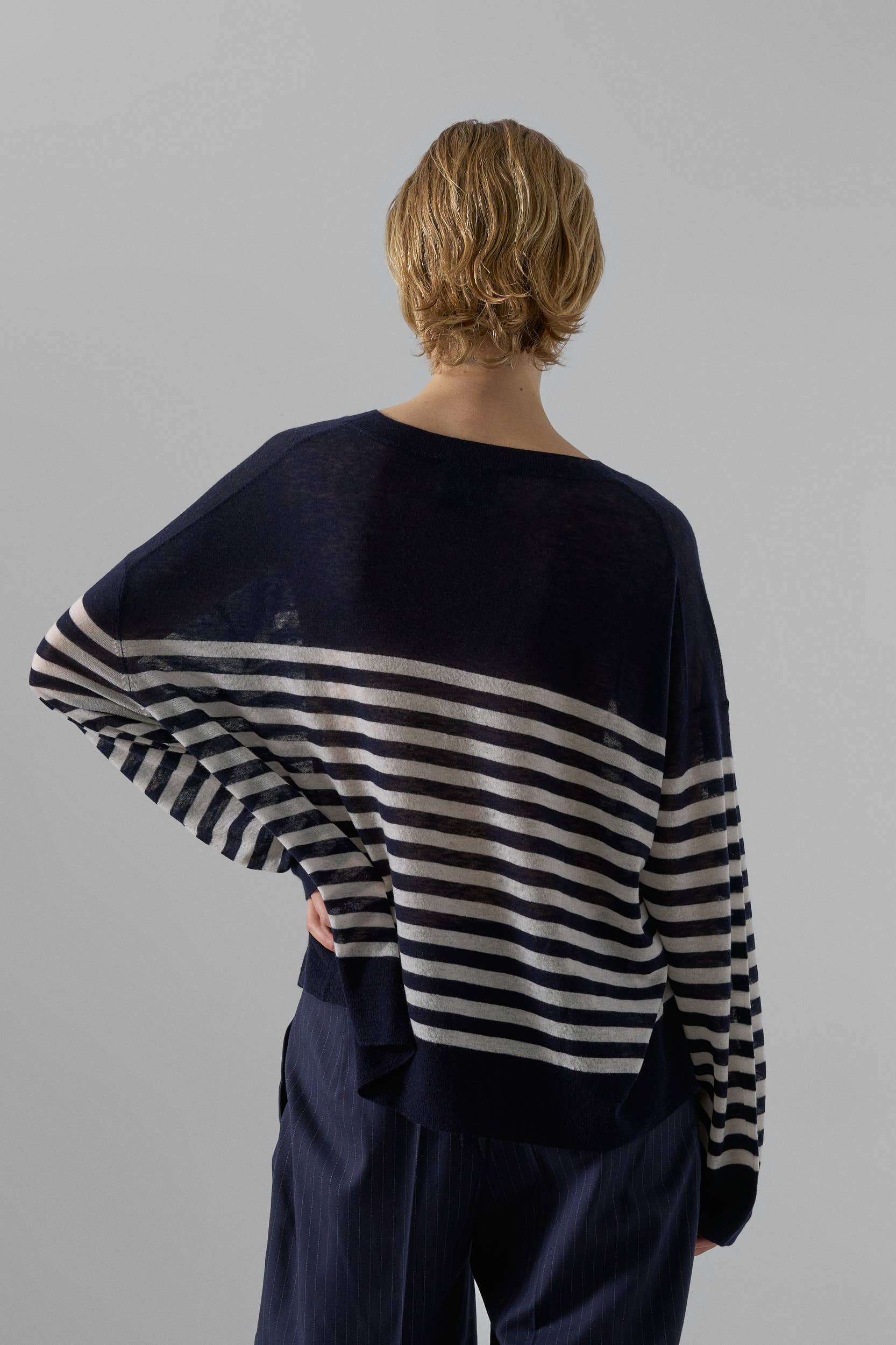 Rayure Pull oversize à maille fine ALLEGRA à rayures en vente sur Faire2