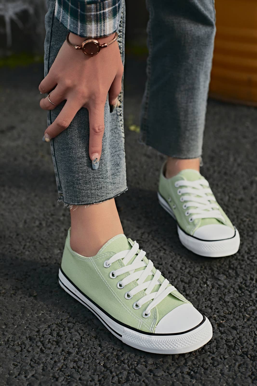 ERYNN - Wholesale Lifestyle Sneakers - Women's - Simple fabric sneakers - Yeela22