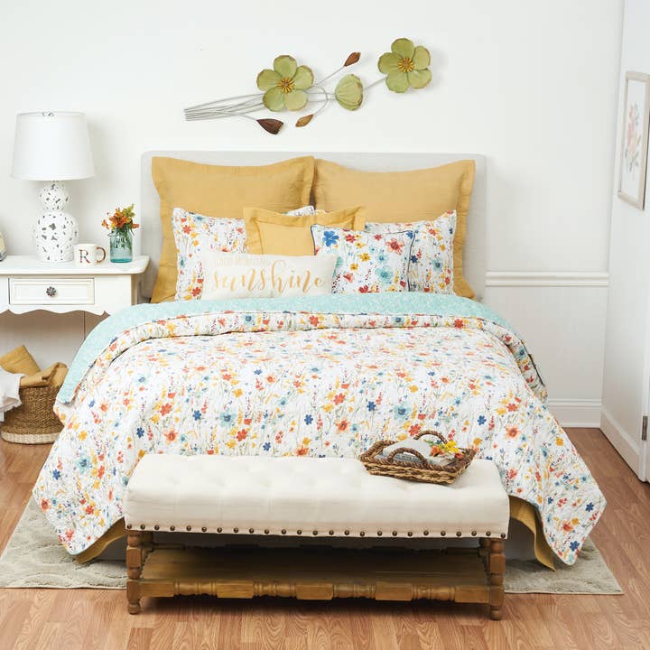 Sheila Watercolor Wildflower Floral Quilt Set for wholesale by C&F Home