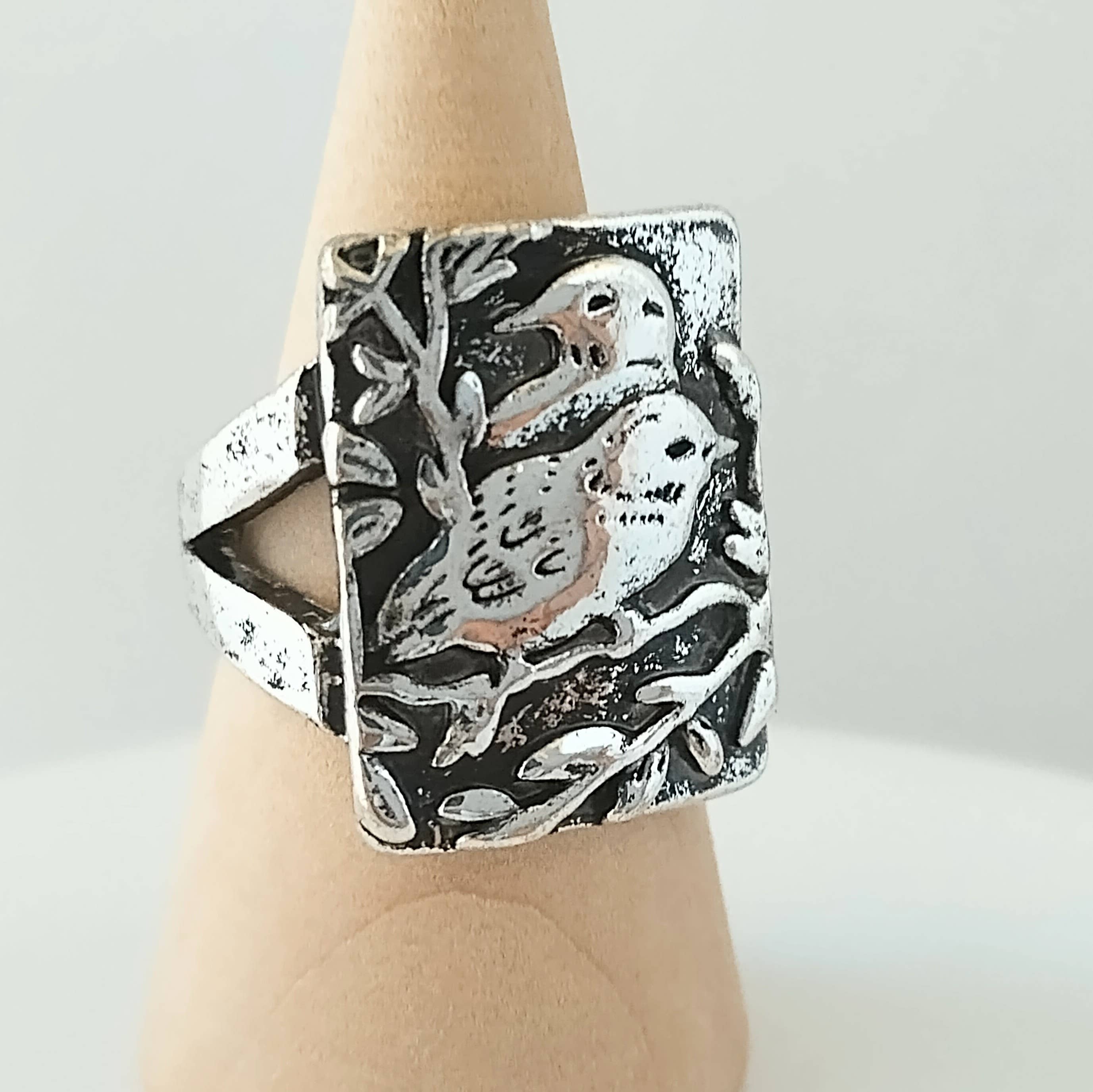 Piccadilly Pendants – wholesale Cocktail/statement ring – Silver Raven Ring, Bird Ring0