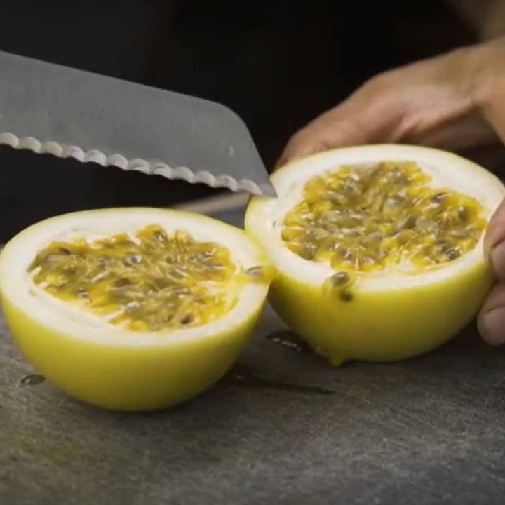 Nakihalani Farm - Wholesale Flavored Syrup - Lilikoi Syrup 12oz - Made in Hawaii1