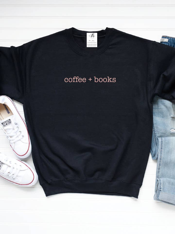 Pull confortable à col rond Coffee + Books pour la vente par Blonde Ambition | Jewelry | Valentines Gift & Sweaters