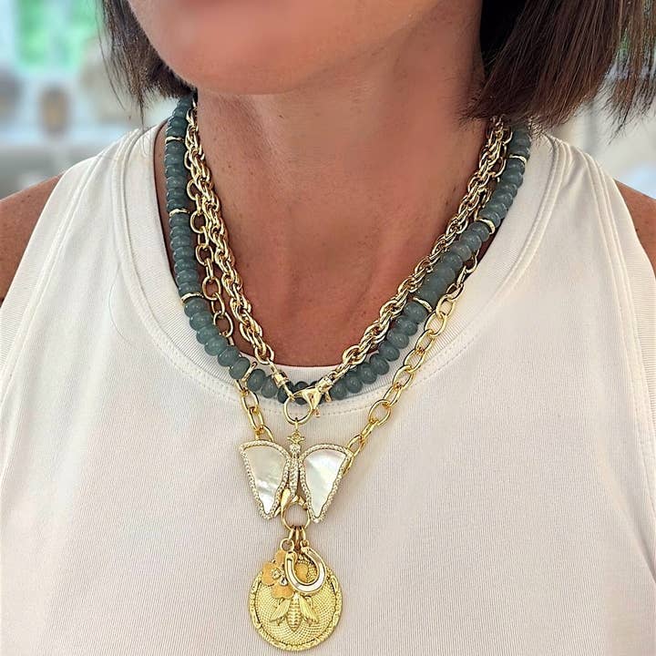 Shiver + Duke - Wholesale Individual Charm/Pendant - Golden Honeybee Medallion1