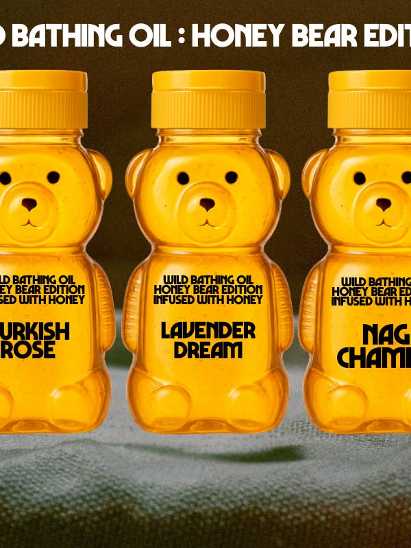 Huile de bain sauvage : ÉDITION HONEY BEAR pour la vente par Wild Yonder Studio