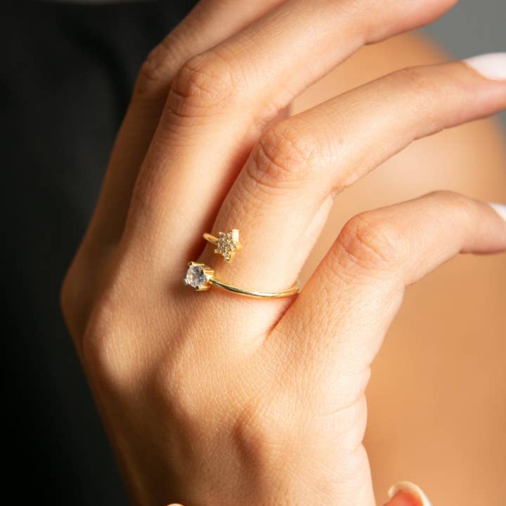 Volenia Silver - Wholesale Multi-Stone Ring - Women's 925 Sterling Silver Star Detailed Multi Ring2