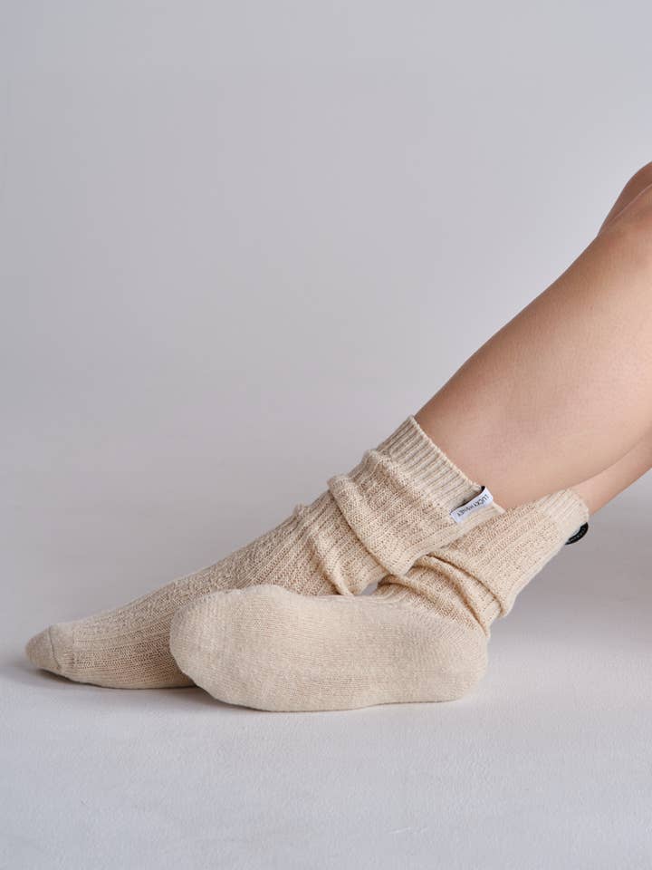 Everyday Cable Knit Scrunchie Sock for wholesale by LUCKY HONEY