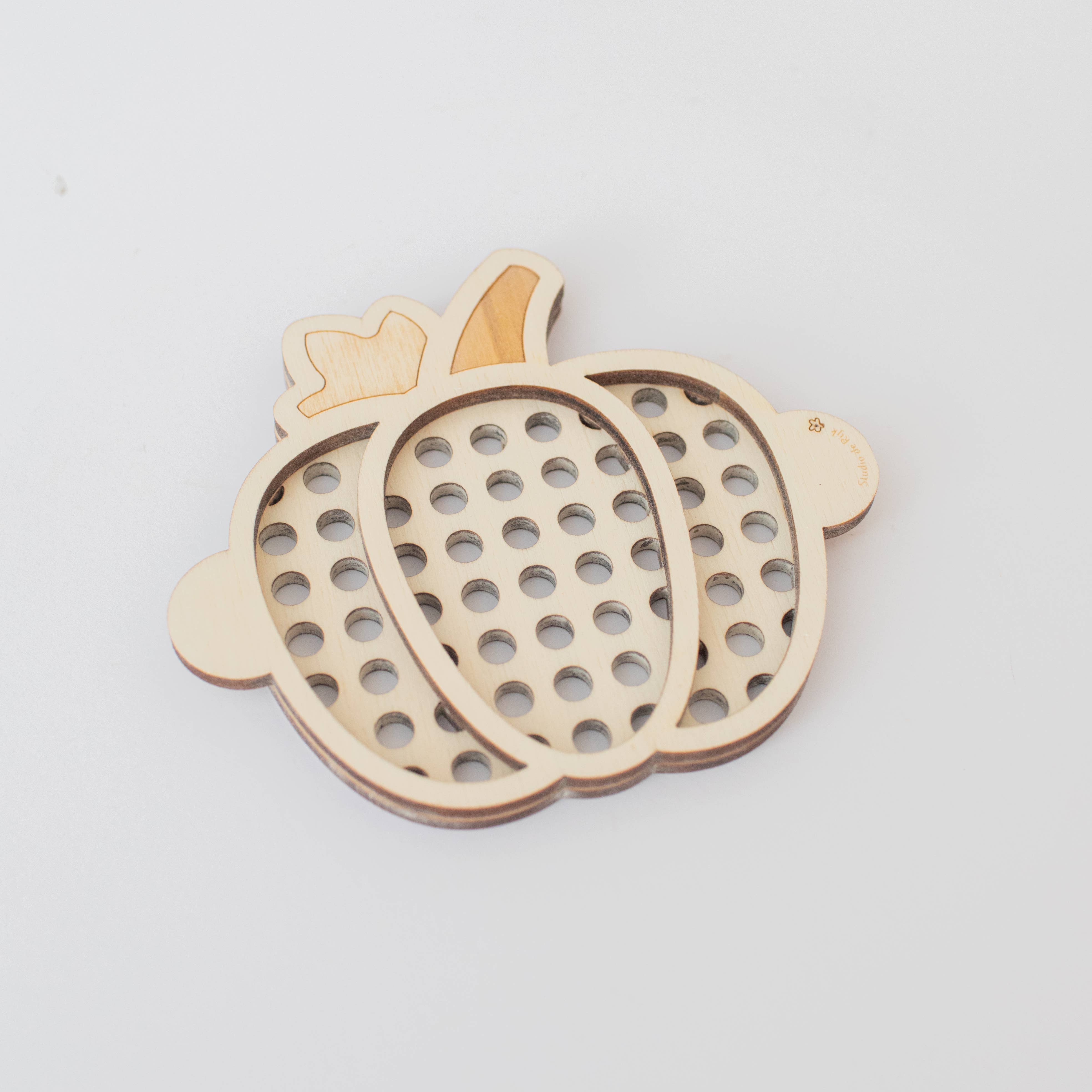 Studio de Rijk - Wholesale Wood Toy - Kids - Wooden sieve - Pumpkin2