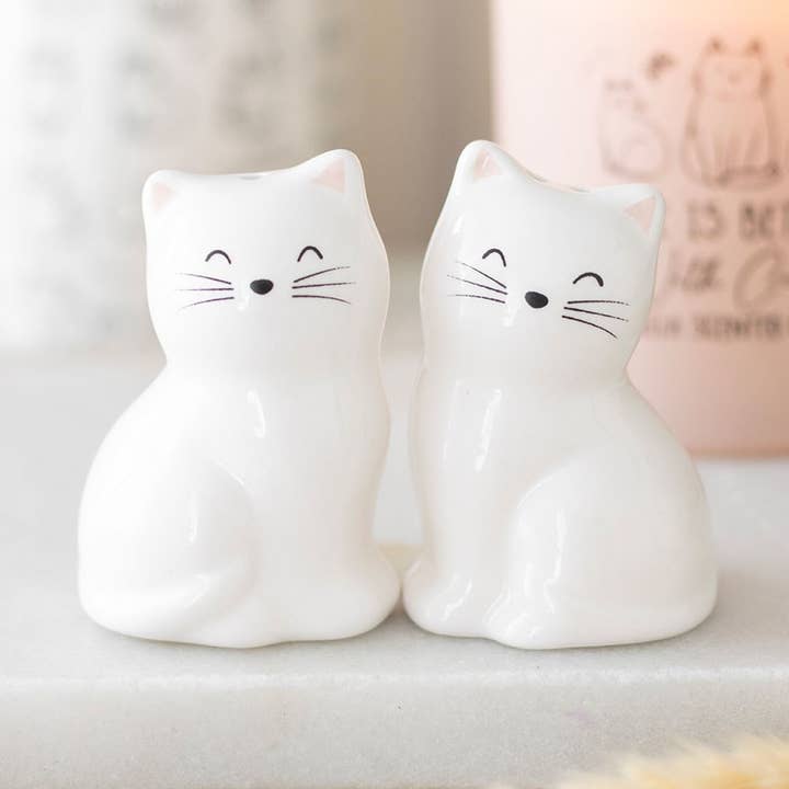 White Cat Shaped Salt and Pepper Shakers for wholesale by WONDER IMPORTS AUSTRALIA