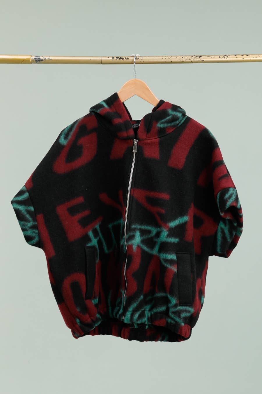 la maison des fibres naturelles – wholesale College/Baseball Jacket - Women’s – Sleeveless hooded jacket 11863B 100% polyester3