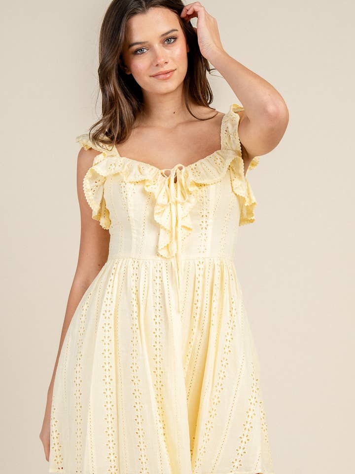 BD13277S FLÆSEDETALJERET MINI KJOLE MED VOLANTER for engroshandel hos BEIVY & COLLABO