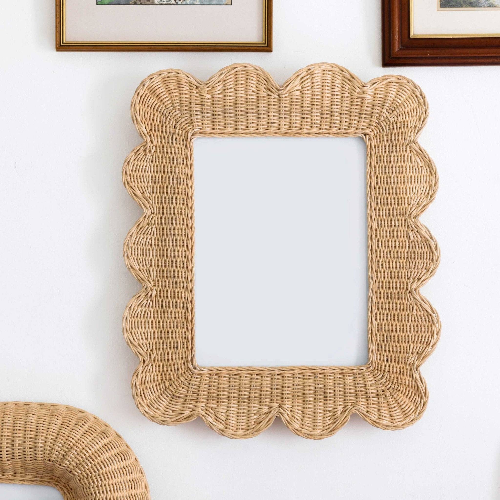 Hastshilp – wholesale Picture frame – Mimi Scalloped Photo Frame4