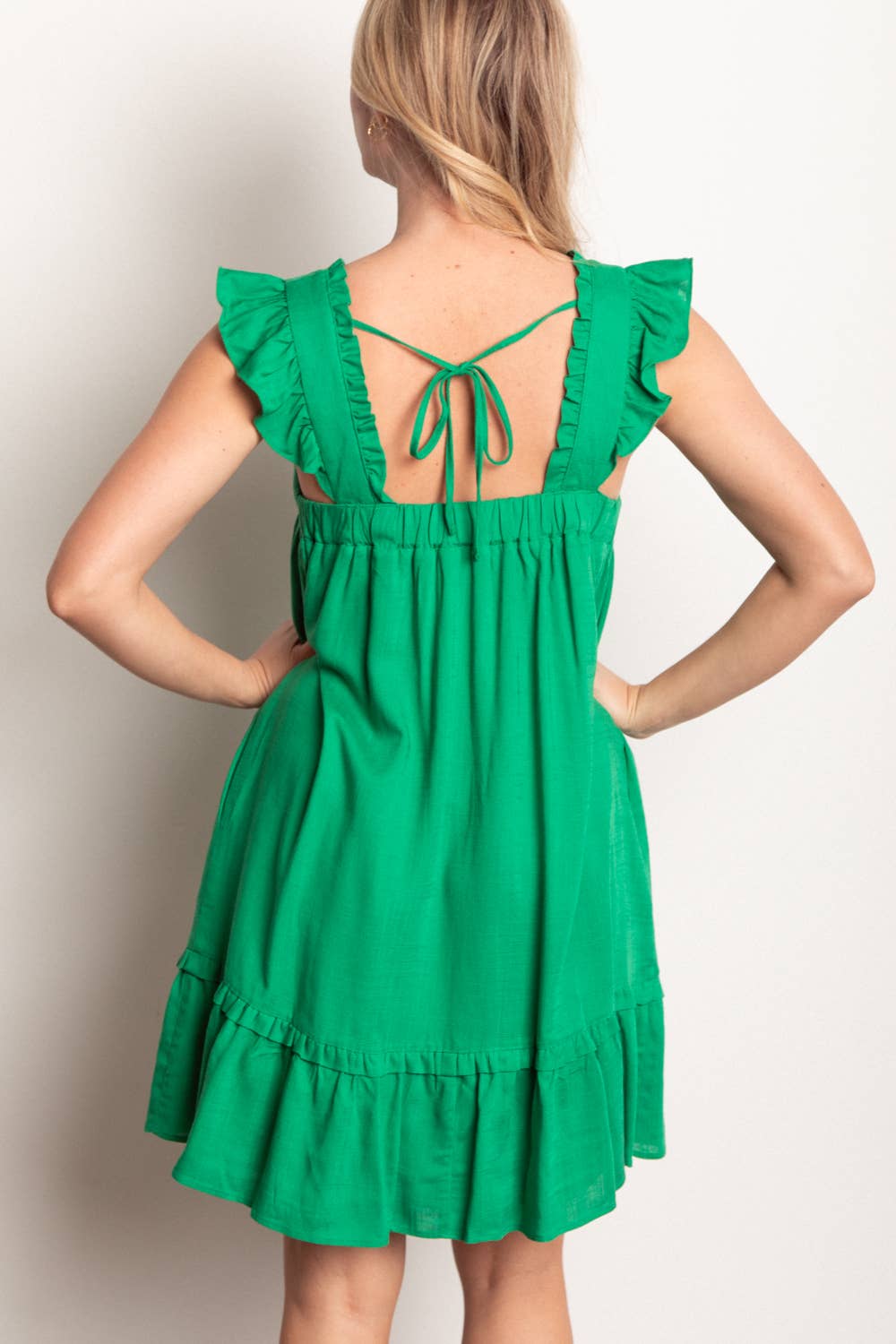 VERY J - Wholesale Dress - Women's - ND31184X-PLUS SIZE Ruffled Solid Linen Backless Mini Dress3