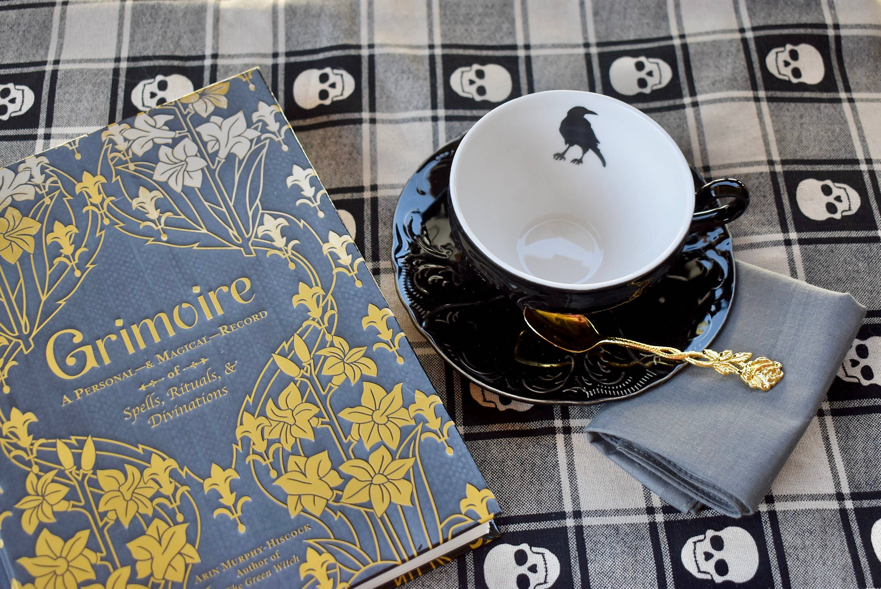 All Little Cute Things - Vendita all'ingrosso Servizi da tè - Tazza da tè goffrata in stile gotico vittoriano Edgar Allan Poe Raven3