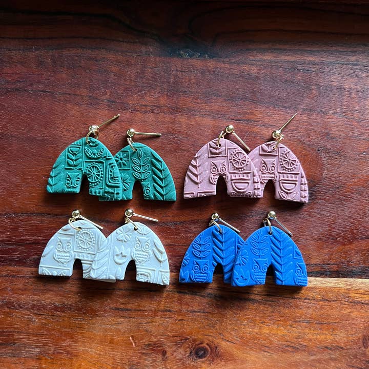 Lumu Moon Handmade Designs - Vente Boucles d'oreilles pendantes - Boucles d'oreilles en arc texturé2