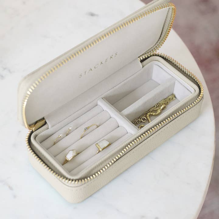 Stackers – wholesale Jewellery box/organiser – Oatmeal Medium Zipped Travel Jewellery Box1
